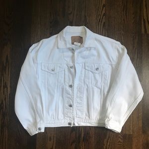 Vintage Gap White Denim Jacket ❄️